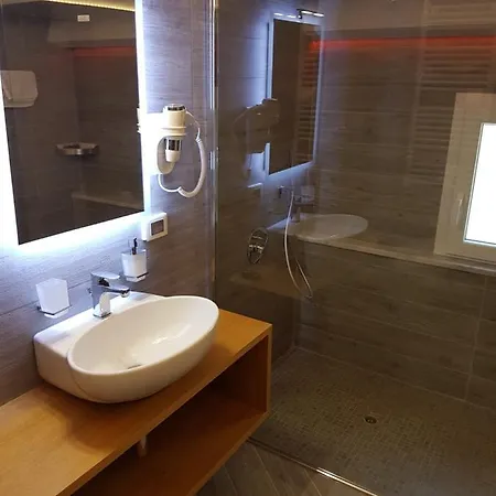 Hotell Hospitality 3*