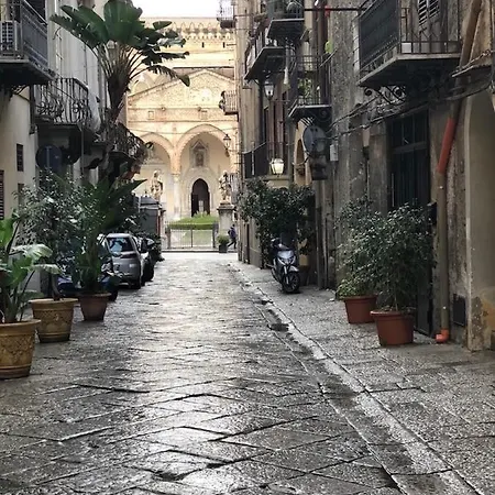 Casa Di Fronte La Cattedrale