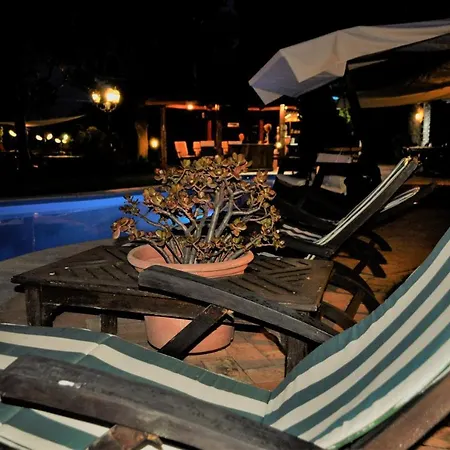 Sis Holiday Private Villa *