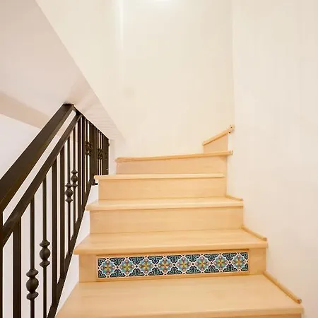 Ponticello 3*