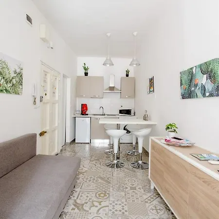 Sweet Ballaro' Apartament