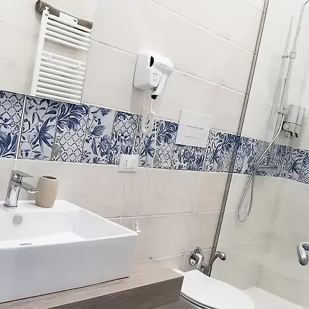 بيت ضيافة Garibaldi 29 - Piazza Marina A - In Pieno Centro. 2*