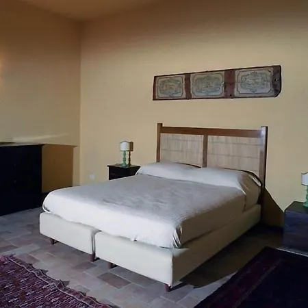 Casa Orioles 3*