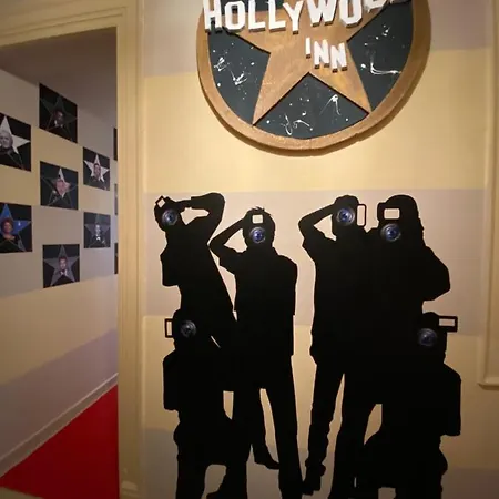 Pensionat Hollywood 3*