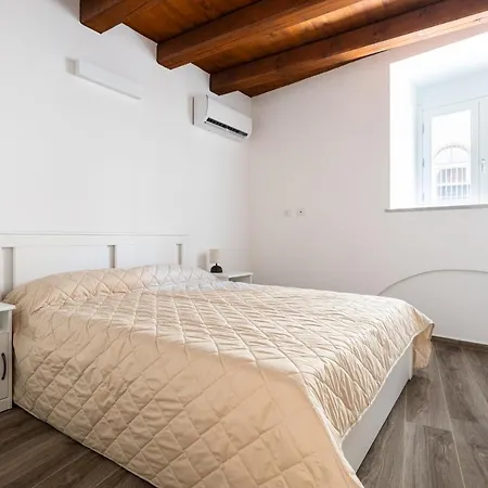 Apartment Blu - Palazzo Del Buon Pastore *