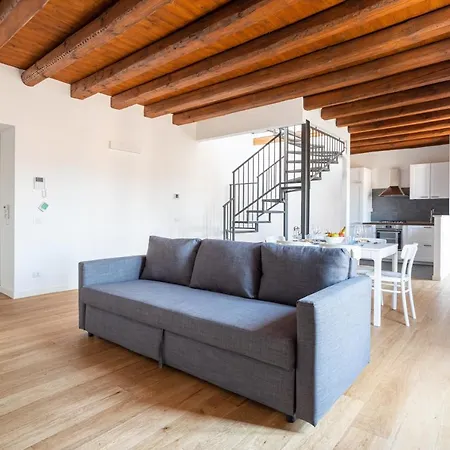 Blu - Palazzo Del Buon Pastore Apartment *