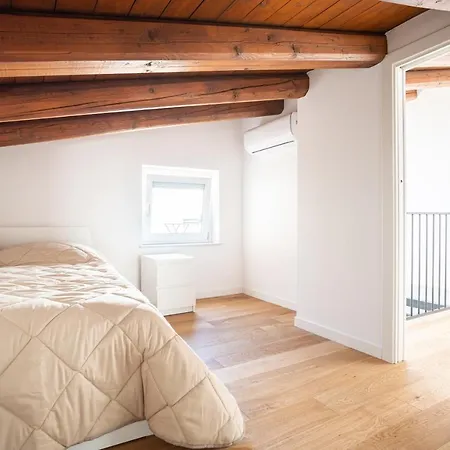 Blu - Palazzo Del Buon Pastore Apartment
