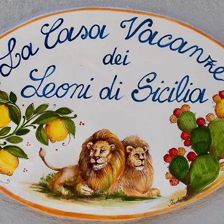 La Casa Dei Leoni Di Sicilia Apartment *