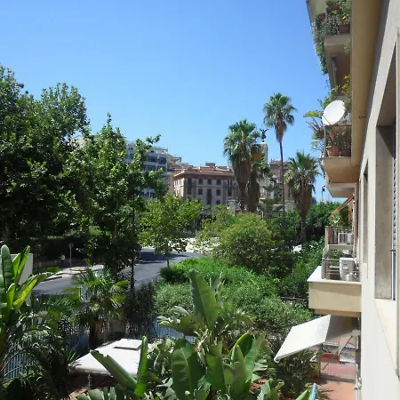 Apartment Eleganza In Centro Citta
