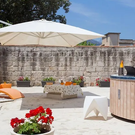 Nettuno Villa *