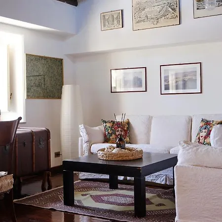 Attico Con Terrazza Sul Porto Appartement