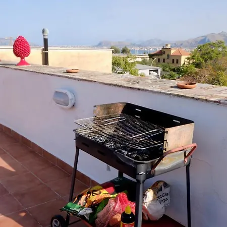 Attico Con Terrazza Sul Porto * Palerme