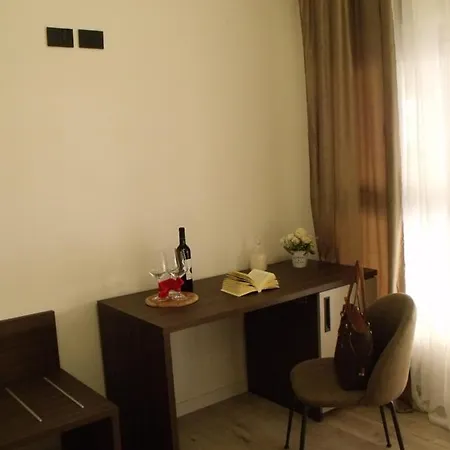 Plaza Ungheria Hotel *