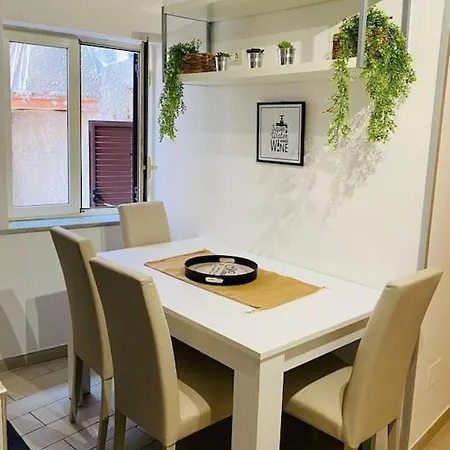 Apartment Montesanto House *
