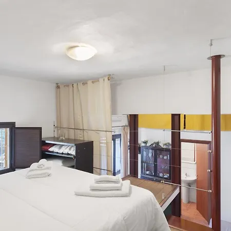 Casa Helena Centro Storico Holiday home *