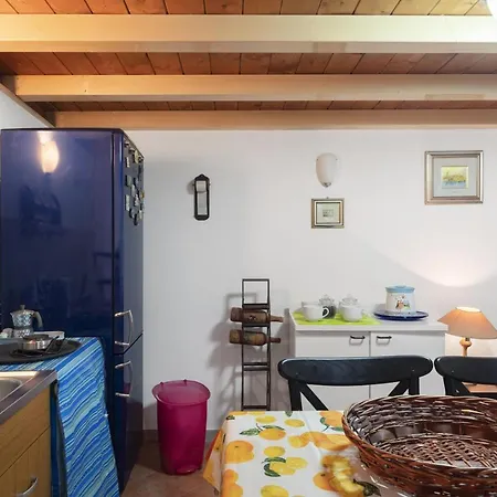 Holiday home Casa Helena Centro Storico *