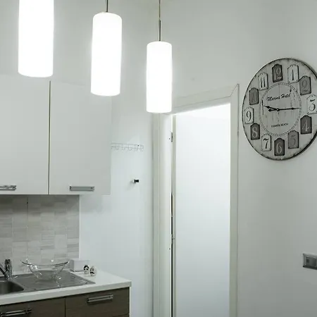 4 Canti Cozy In Via Maqueda Apartment