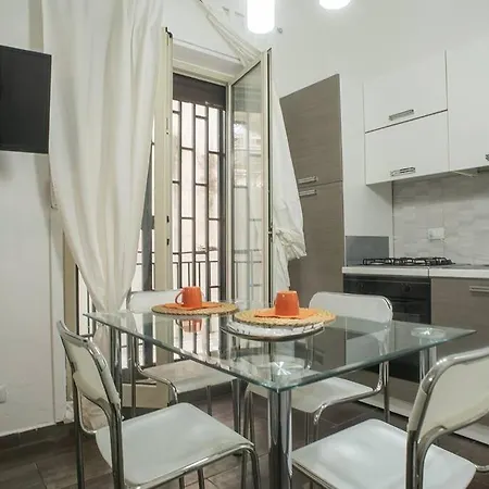 4 Canti Cozy In Via Maqueda