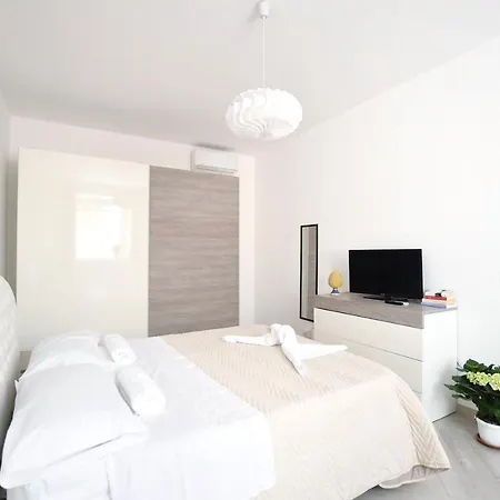 Appartement San Basilio's Historical Center