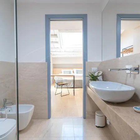 Pensión Arche Design And 2*