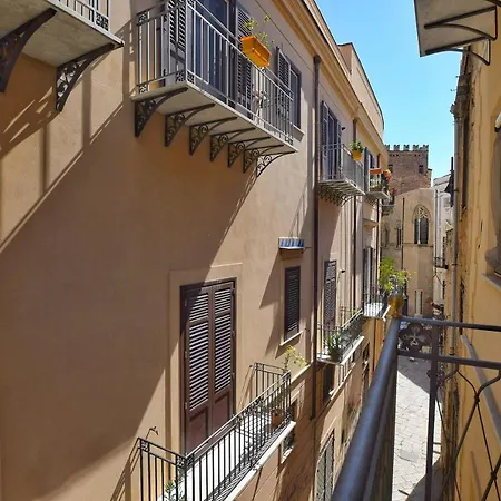 San Basilio's Historical Center * Palerme