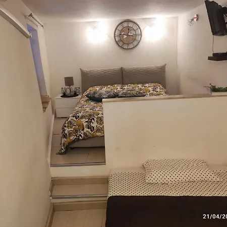 Montesanto House Apartment