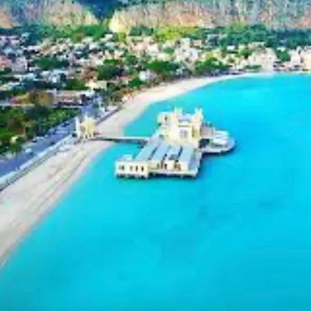 Сasa de vacaciones Ninni House