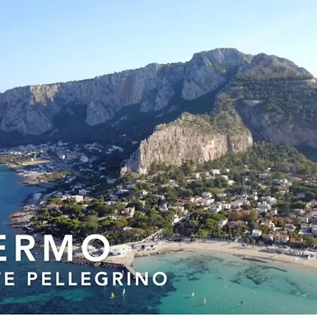 Сasa de vacaciones Ninni House Mondello
