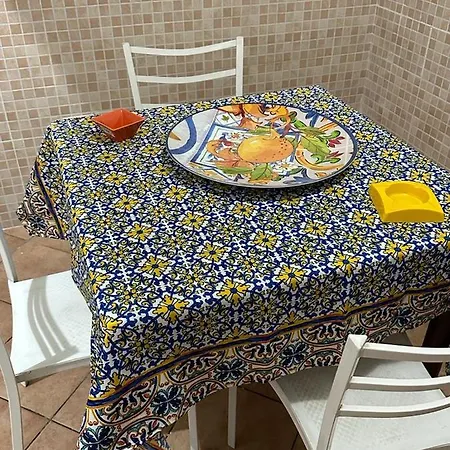 Papireto's Apartment *