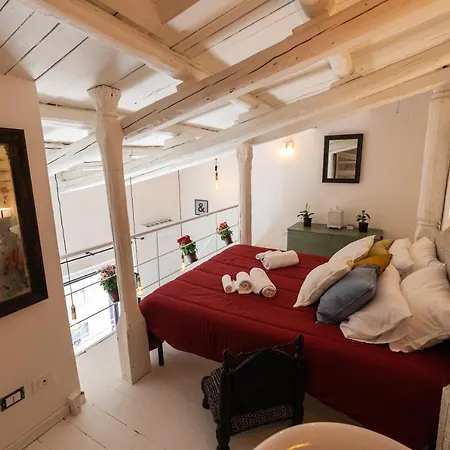 Holiday home Elly House *