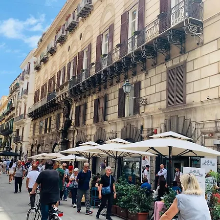 Palazzo Ventimiglia & Lägenhet