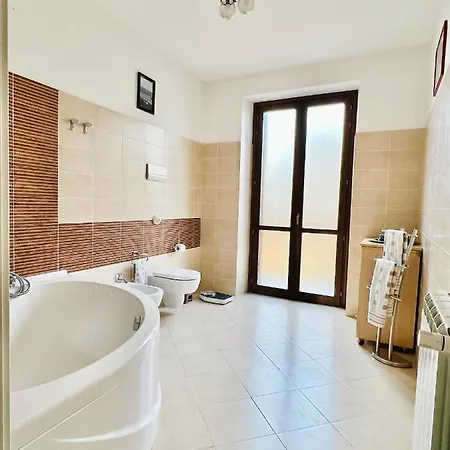 Franziska Lift & Ac A Ballaro Homestay