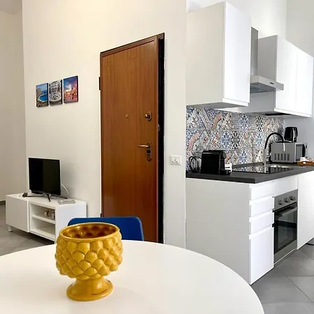 Appartamento Casina Al 32 Palermo