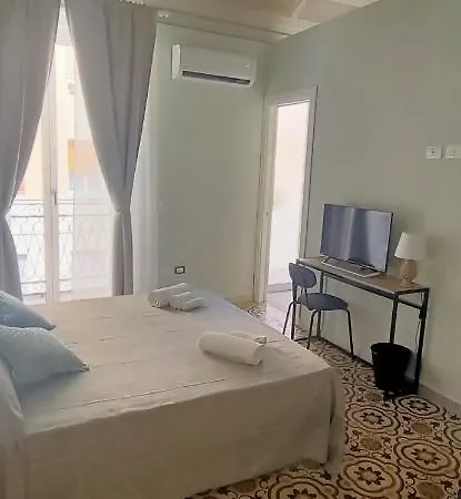 Domus Maqueda Bed & Breakfast *
