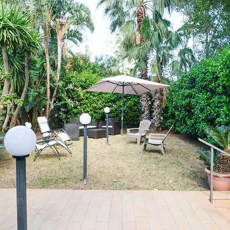 Holiday home Grande Con Giardino E Bbq Vicino Al Mare