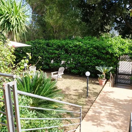 Grande Con Giardino E Bbq Vicino Al Mare