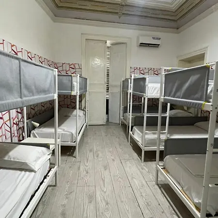 Albergue Balarm - And Bar *
