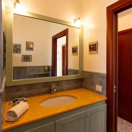 Apartamento Emilia Mondello Emily Con Vista Sul Mare