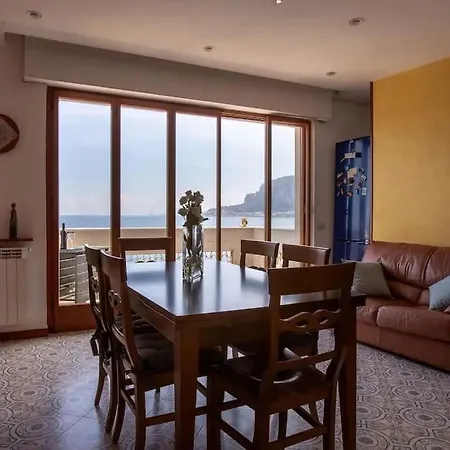 Emilia Mondello Emily Con Vista Sul Mare *
