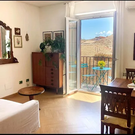 Luminoso In Centro Apartment