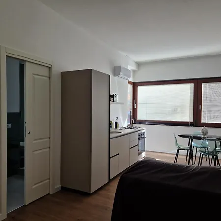 Spring Apartment *