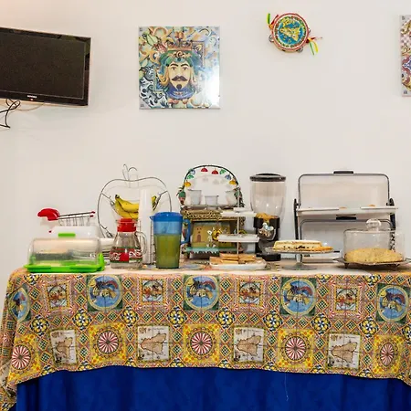 Glamour Alojamento de Acomodação e Pequeno-almoço 2*