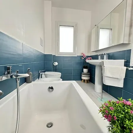 Attico Magnificent Wi-fi/free Parking Apartment Palermo