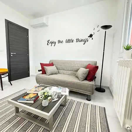 Attico Magnificent Wi-fi/free Parking Apartment