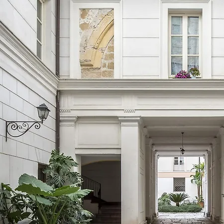 Apartment Palazzo Castrofilippo By Wonderful Italy