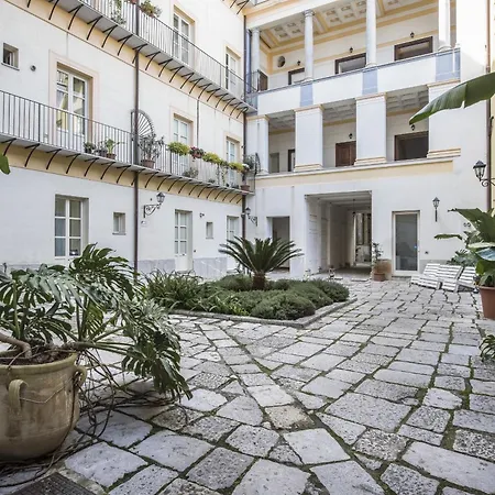Apartment Palazzo Castrofilippo By Wonderful Italy