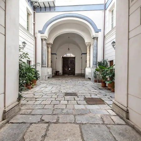 Apartment Palazzo Castrofilippo By Wonderful Italy