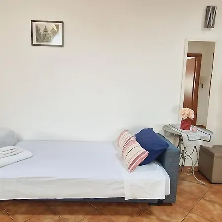 Indipendenza 2 Appartement