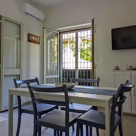Apartment Giusi Mondello