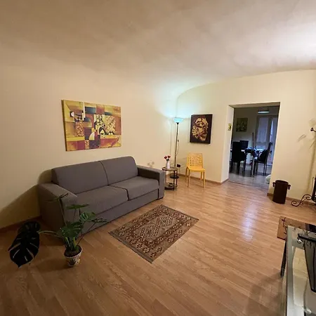 Casa Amarilla 公寓 *
